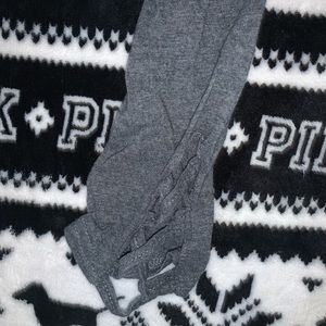 Gray Leggings with braided fabric on the leg